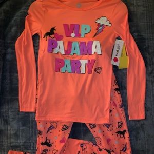 NWT Girl pajama set 7/8 S